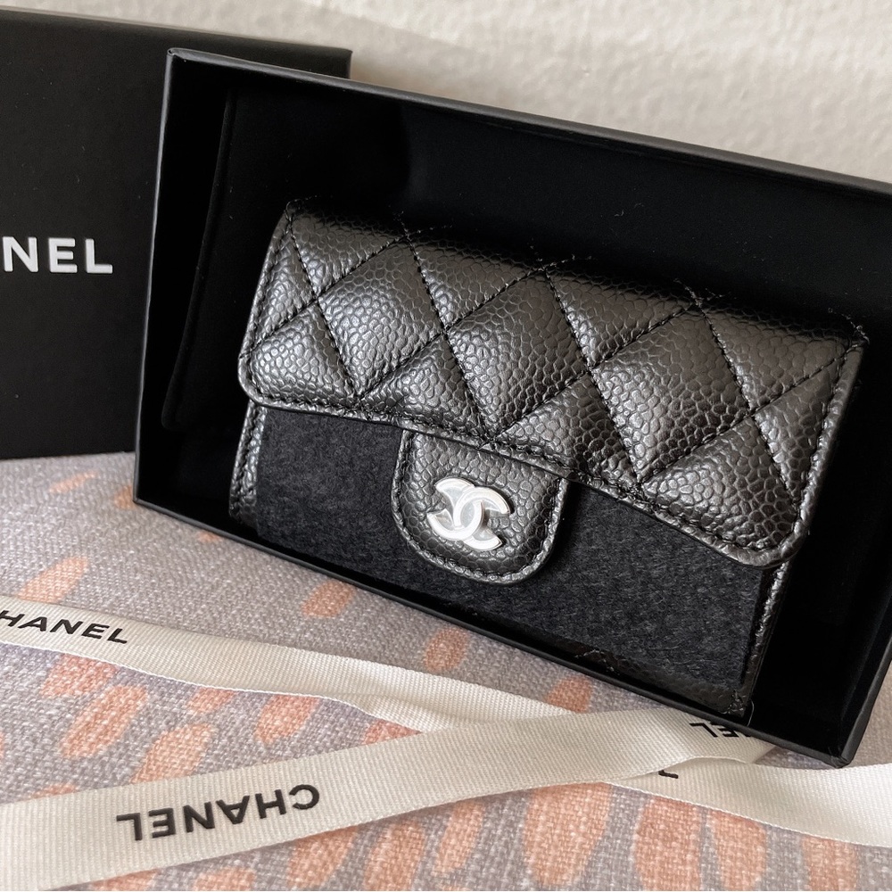 Rare‼️ Chanel CLASSIC CARD HOLDER